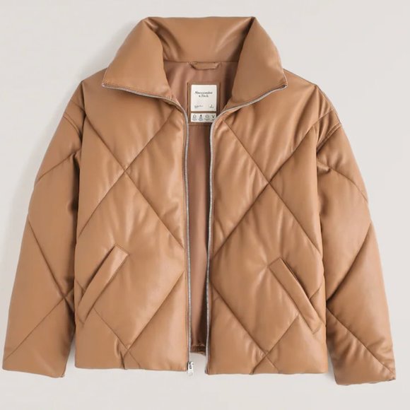 Abercrombie & Fitch Jackets & Blazers - Abercrombie oversized vegan leather diamond puffer
